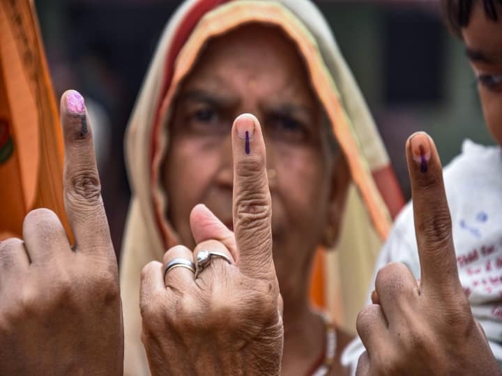 Gujarat Assembly Election 2022 ABP C-Voter Poll Will BJP get public support in 54 assembly seats of Saurashtra know the results of the survey ABP C-Voter Opinion Poll: क्या सौराष्ट्र की 54 विधानसभा सीटों पर बीजेपी को मिलेगा जनता का साथ, जानिए सर्वे के नतीजे