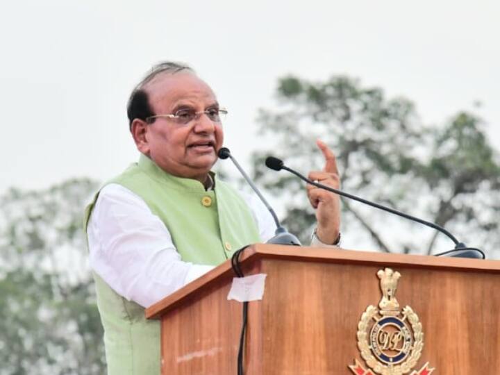 'उप-राज्यपाल के इशारे पर नहीं सुनते अधिकारी', दिल्ली सरकार ने SC में दाखिल हलफनामे में किया दावा Officers listen at the behest of Lieutenant Governor Delhi government claims in affidavit filed in SC ann 'उप-राज्यपाल के इशारे पर नहीं सुनते अधिकारी', दिल्ली सरकार ने SC में दाखिल हलफनामे में किया दावा