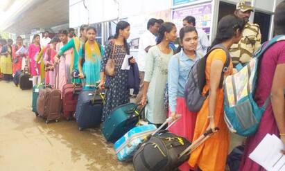 68 students left for Dubai on a 4-day educational tour with Minister Anbil Mahesh அமைச்சர் அன்பில் மகேஷுடன் ,4 நாள் கல்விச்சுற்றுலாவாக துபாய் புறப்பட்டு சென்ற 68 அரசுப்பள்ளி மாணவர்கள்