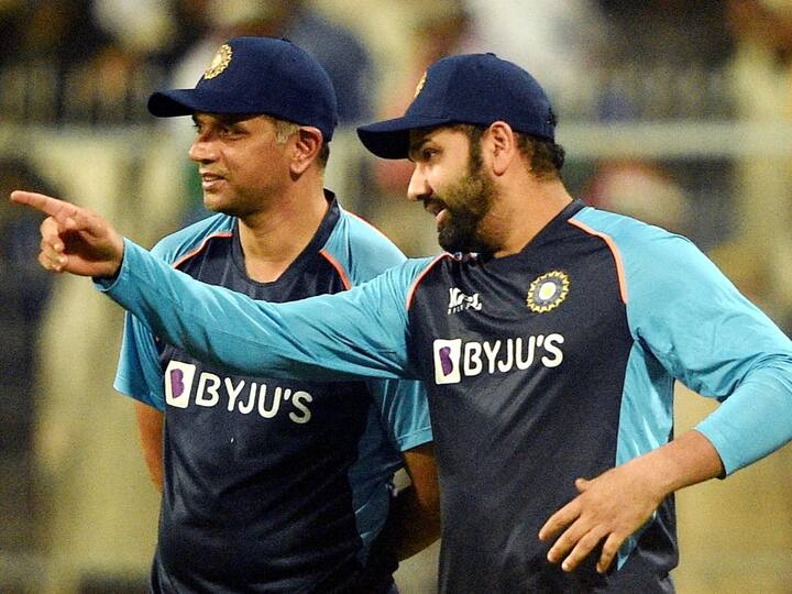 Rahul Dravid Speaks On Future Of Senior Players After India Humiliating Defeat Against England Rahul Dravid: వారి గురించి ఇప్పుడే మాట్లాడలేం - సెమీఫైనల్ అనంతరం రాహుల్ ద్రవిడ్!
