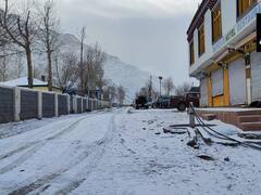 Parts Of Himachal Pradesh, Uttarakhand Receive Heavy Snowfall — IN PICS