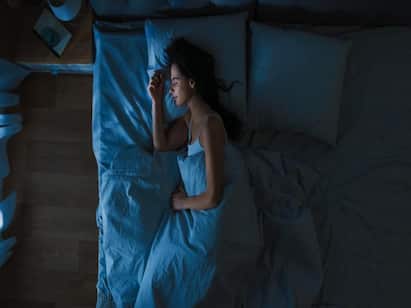 Simple tips for to get deep sleep in night Deep Sleep: ஆழ்ந்த தூக்கம் வேண்டுமா?... இந்த டிப்ஸ் எல்லாம் ஃபாலோ பண்ணுங்க...