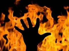 झारखंड: धान के खेत में मिला चार महीने की गर्भवती महिला का अधजला शव, पिता ने लगाया गंभीर आरोप