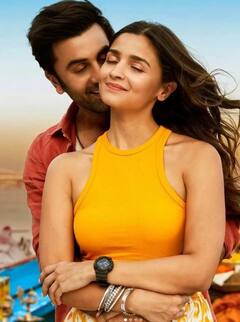 बेटी को लेकर घर पहुंची आलिया, पापा Ranbir Kapoor की गोद में नजर आईं नन्ही परी, पहली तस्वीर आई सामने