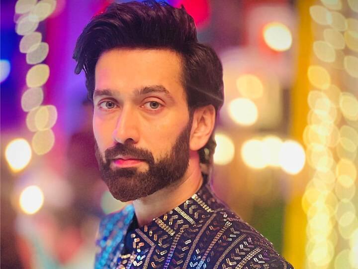 Nakuul Mehta Disha Parmar Varun Dhawan reacted on India Vs England T20 World Cup Match T20 World Cup 2022 : भारत की हार से टूटा इन सेलेब्स का दिल, नकुल मेहता बोले- 'मैं पाकिस्तान जा रहा हूं...'