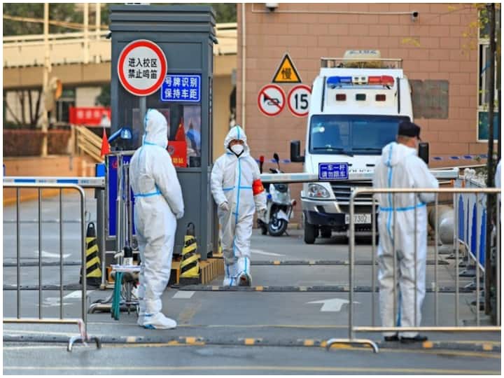 china coronavirus Lockdown in many cities and tourist places closed covid 19 restrictions चीन में एक बार फिर कोरोना की दहशत- कई शहरों में पूरी तरह लॉकडाउन, हजारों लोग घरों में कैद