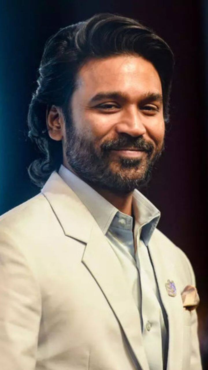 ஜி.வி.பிரகாஷ் குமார் இசையில் பாடகி ஸ்வேதா மோகன் இப்பாடலை பாடியுள்ளார்