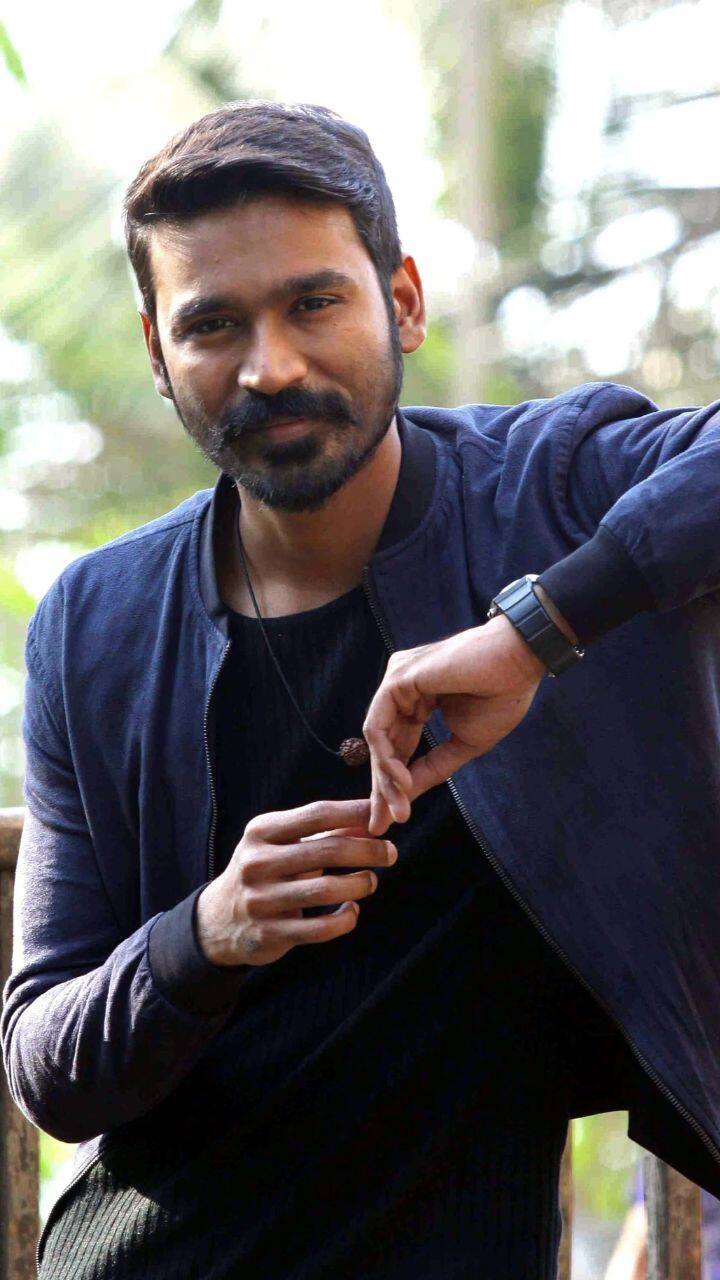 மிகுந்த எதிர்பார்ப்புக்கு மத்தியில் இருந்த தனுஷ் நடித்துள்ள 'வாத்தி' திரைப்படத்தின் ஃபர்ஸ்ட் சிங்கிள் 'வா வாத்தி' பாடல் தற்போது வெளியாகியுள்ளது