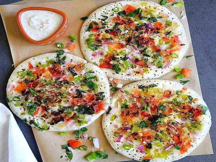 A delicious and wholesome breakfast recipe of uttapam topped with chopped tomatoes Sunday Dinner : எப்பவுமே ஆனியன் ஊத்தப்பமா? ஈஸியா 10 நிமிஷத்துல டொமேட்டா ரெசிப்பி ரெடி பண்ணுங்க..