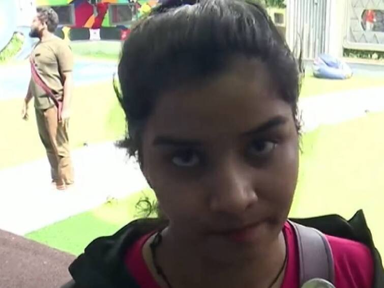 Bigg Boss 6 Tamil dhanalakshmi talks rudely to bigg boss Bigg Boss 6 Tamil : ‘எங்களுக்கு உதாரணமா நடந்துக்குங்க’ - பிக்பாஸை வம்புக்கிழுத்த தனலட்சுமி.. வைரல் வீடியோ!