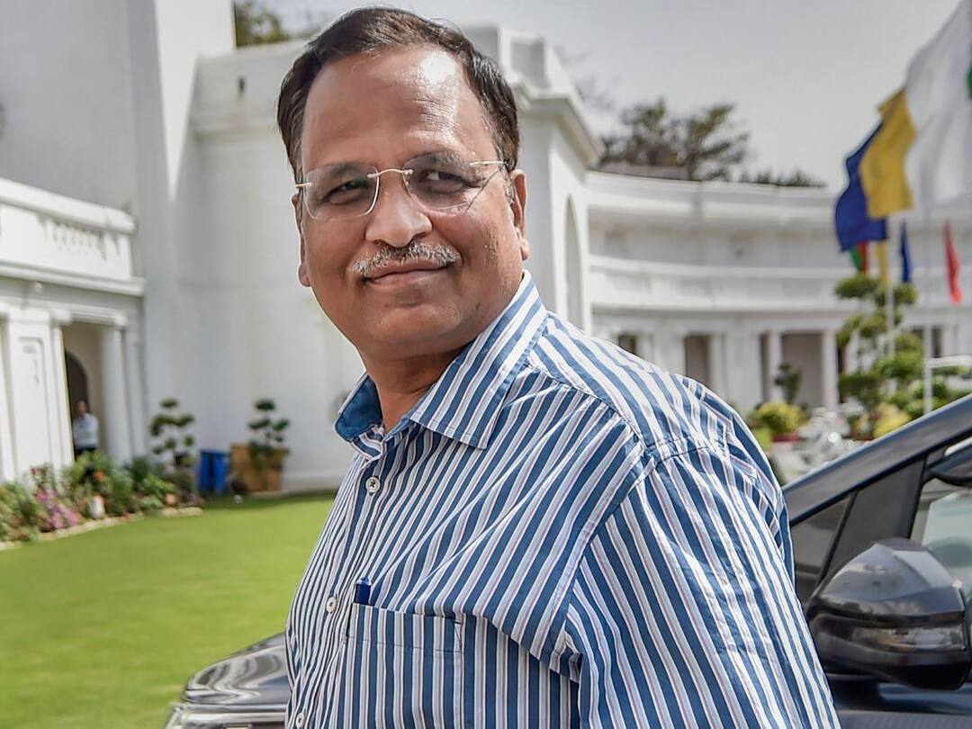 Satyendar Jain Met Family In Restricted Areas Of Delhi Tihar Jail: Probe Panel Report Satyendar Jain 'Misused' Position To Meet Family Members In Restricted Areas Of Tihar Jail: Probe Panel Report