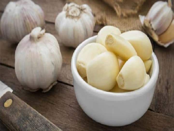 Does chewing one raw garlic clove first thing in the morning keep hypertension at bay? One Clove Garlic : காலையில் எழுந்ததும் ஒரு பல் பூண்டை மென்று சாப்பிட்டாபோதும்.. இவ்வளவு நன்மைகளா? வாவ்