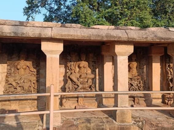 Photos: चौसठ योगिनी मंदिर: 64 योगिनी के बीच में विराजमान है शिव की प्रतिमा, जानें क्यों कहते थे इसे 'तांत्रिक यूनिवर्सिटी'