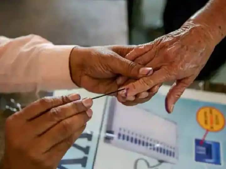 Himachal Pradesh Election 2022 Voting will start shortly in Himachal Pradesh Himachal Pradesh Election 2022:  ਹਿਮਾਚਲ ਪ੍ਰਦੇਸ਼ 'ਚ ਥੋੜੇ ਹੀ ਸਮੇ ਤੱਕ ਸ਼ੁਰੂ ਹੋਵੇਗੀ ਵੋਟਿੰਗ, 68 ਸੀਟਾਂ 'ਤੇ 412 ਉਮੀਦਵਾਰ ਅਜ਼ਮਾ ਰਹੇ ਆਪਣੀ ਕਿਸਮਤ
