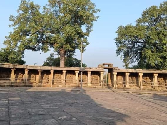 Photos: चौसठ योगिनी मंदिर: 64 योगिनी के बीच में विराजमान है शिव की प्रतिमा, जानें क्यों कहते थे इसे 'तांत्रिक यूनिवर्सिटी'
