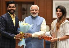 Rivaba Jadeja: ਗੁਜਰਾਤ ਚੋਣਾਂ 'ਚ ਉਤਰੀ ਰਵਿੰਦਰ ਜਡੇਜਾ ਦੀ ਪਤਨੀ, ਕ੍ਰਿਕਟ ਨਾਲ ਜੁੜੀਆਂ ਇਹ ਹਸਤੀਆਂ ਵੀ ਸਿਆਸਤ 'ਚ ਚੁੱਕਿਆ ਨੇ ਆਜ਼ਮਾ ਕਿਸਮਤ