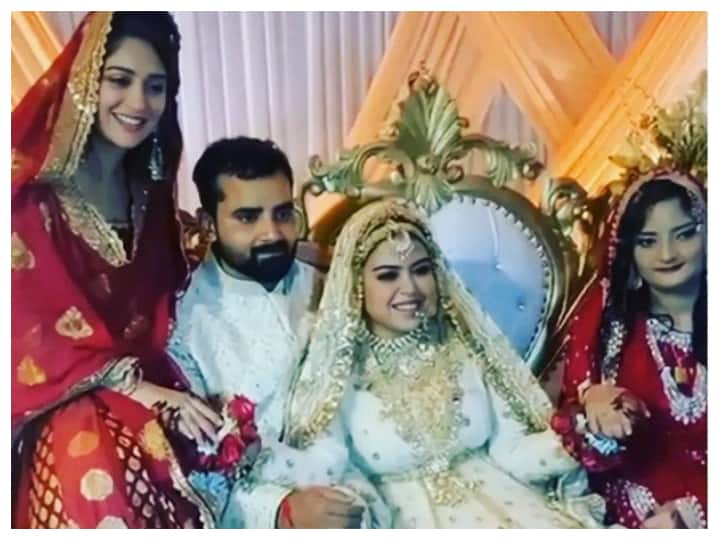 टीवी एक्ट्रेस दीपिका कक्कड़ इब्राहिम (Dipika Kakkar) की लाडली ननद सबा (Saba Ibrahim) की शादी हाल ही में खालिद नियाज उर्फ सनी संग हुई है. जानिए आखिर कौन है उनका शौहर सनी.