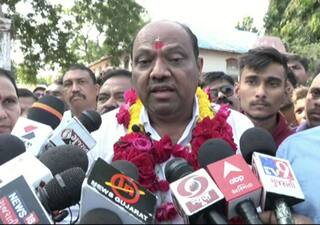 Gujarat Election: આ બેઠક પર ભાજપમાં ભંગાણ, બે વખત ધારાસભ્ય રહેલા નેતાએ પાર્ટી છોડી અપક્ષ ઉમેદવારી નોંધાવી