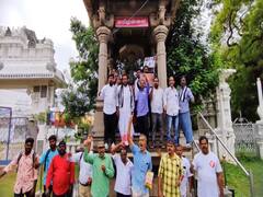 ஆறு தமிழர் விடுதலை ; மதுரையில் தமிழன்னை  சிலைக்கு மாலை அணிவித்து இனிப்புகள் வழங்கி கொண்டாட்டம்