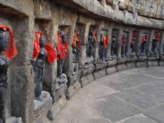 Photos: चौसठ योगिनी मंदिर: 64 योगिनी के बीच में विराजमान है शिव की प्रतिमा, जानें क्यों कहते थे इसे 'तांत्रिक यूनिवर्सिटी'