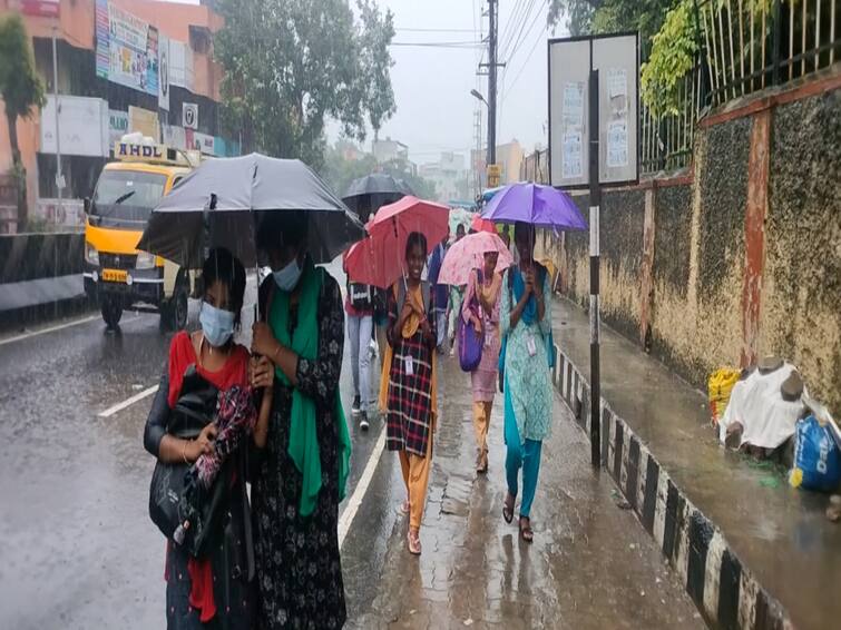 heavy rain in Kanchipuram and Chengalpattu school and college leave Kanchipuram School College leave : காஞ்சிபுரம்,செங்கல்பட்டு மாவட்ட பள்ளிகளுக்கு நாளை விடுமுறை