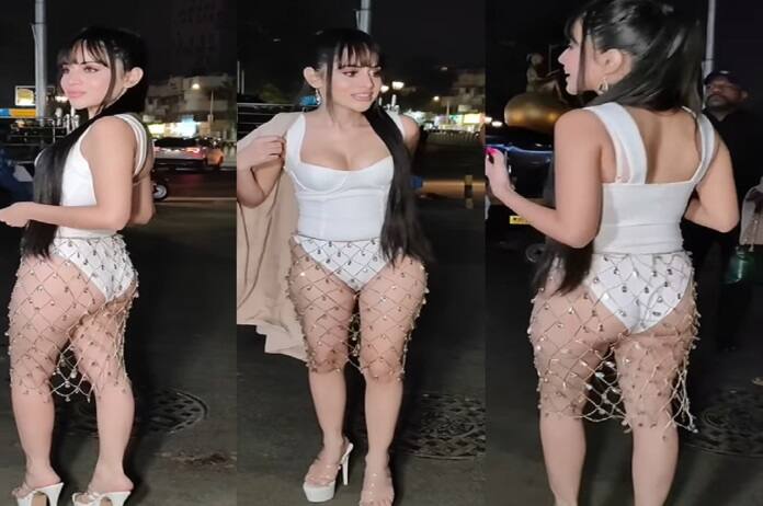 Urfi Video: actress Uorfi javed's nude and hot video in white monokini dress Uorfi javed ફરી એકવાર વિચિત્ર કપડાં પહેરીને મુંબઇમાં નીકળી, ફોટોગ્રાફરે ઉતારી લીધો આવો Video.....