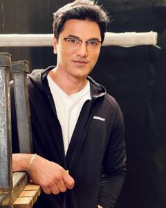 Siddhaanth Vir Death: फिटनेस फ्रीक थे सिद्धांत वीर सूर्यवंशी, पत्नी के साथ जीते थे ऐसी शाही जिंदगी...देखें तस्वीरें