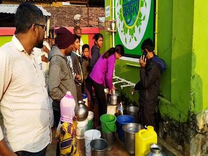 सरपणासाठी वृक्षांची होणारी कत्तल थांबविण्यासाठी, सोबतच जंगलात होणारा वन्यप्राणी आणि मानव संघर्ष टाळण्यासाठी ग्रामपंचायतने पुढाकार घेतला आहे.