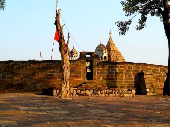 Photos: चौसठ योगिनी मंदिर: 64 योगिनी के बीच में विराजमान है शिव की प्रतिमा, जानें क्यों कहते थे इसे 'तांत्रिक यूनिवर्सिटी'