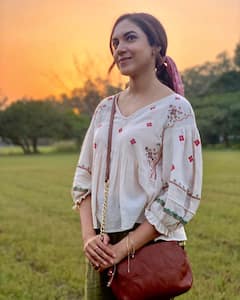 Ritu Varma Photos: ప్రకృతిని ఆస్వాదిస్తోన్న రితూ వర్మ