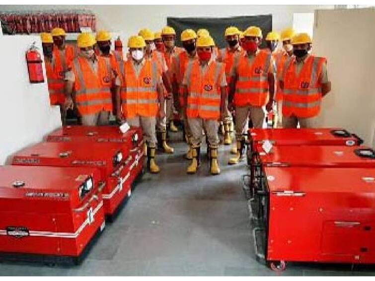 sdrf , coast guard are ready for rescue operations in Tn especially in flood affected area Tamilnadu Rain : கொட்டித் தீர்க்கும் கனமழை : தயார் நிலையில் மாநில பேரிடர் மீட்புக்குழு..!