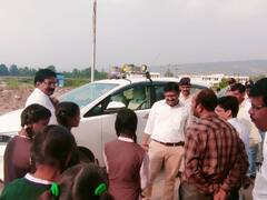 विकास कार्यों का जायजा लेने सीहोर के नए कलेक्टर पहुंचे बुधनी, बच्चों से कहा- मन लगाकर करो पढ़ाई