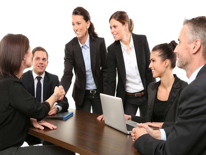 Workplace Prejudice Toxic Masculinity Tips On How To Avoid It பணியிடத்தில் பாலின பாகுபாடு...அத்துமீறும் கருத்துகள்... கேஷுவலா சொன்னேன்னு இதையெல்லாம் ஆபீஸ்ல பேசாதீங்க...