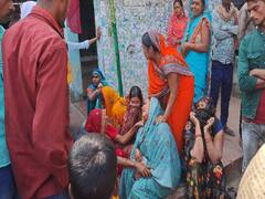 कैमूर में मां और तीन साल की बेटी को ट्रक ने रौंदा, पिता के श्राद्ध में आई थी मायके, मौत के बाद बवाल