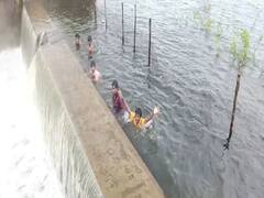 TN Rains : தொடர்ந்து கொட்டும் மழை..! காஞ்சிபுரம், செங்கல்பட்டு மாவட்ட பெரிய ஏரிகளின் நிலவரம் என்ன?