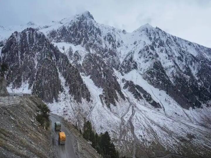 Before December there is drastic drop in the minimum temperatures Jammu and Kashmir and Ladakh ANN Snowfall In J&K Ladakh: जम्मू-कश्मीर और लद्दाख के तापमान में भारी गिरावट, अगले हफ्ते बर्फबारी होने की संभावना