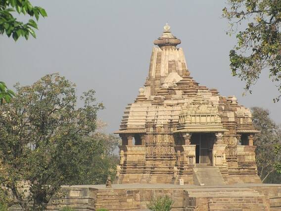 PHOTOS: मतंगेश्वर महादेव मंदिर का रहस्य, हर साल बढ़ती है शिवलिंग की लंबाई, जानें कैसे पहुंची भगवान शंकर के पास मरकत मणि?