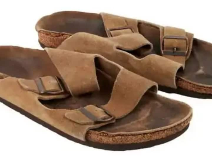 Steve Jobs Sandals: स्टीव जॉब्स की पहनी सैंडल्स होगी नीलाम, अब तक लग चुकी है लाखों की बोली