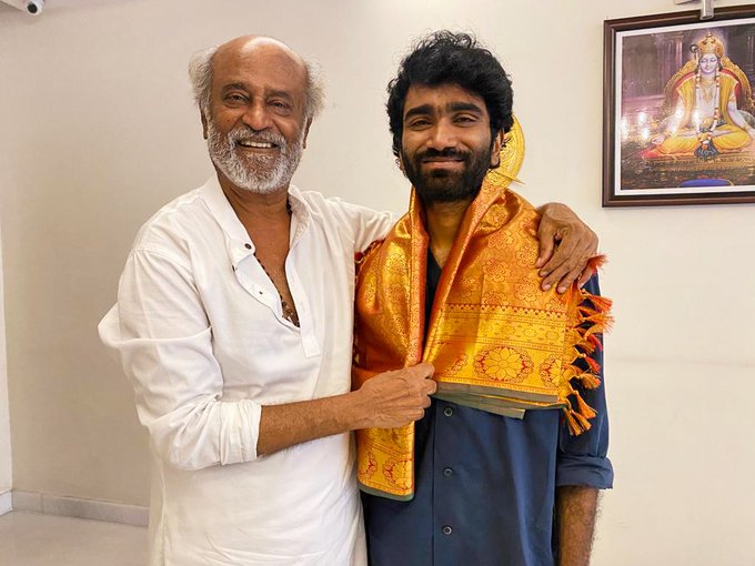 Pradeep met Rajinikanth: ‘இதுக்கு மேல என்ன வேணும்..அந்த சிரிப்பும் , அந்த ஸ்டைலும்’.. - ரஜினியிடம் பாராட்டை பெற்ற பிரதீப்!