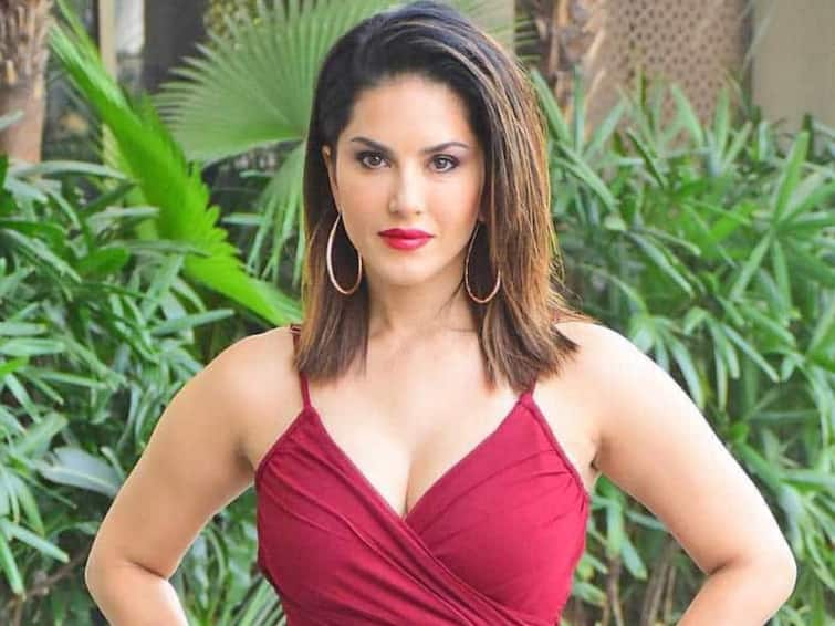 sunny leone praises urfi javed as she enters splitsvilla season 14 video viral स्प्लिट्सविला 14 में धमाल करेंगी उर्फी जावेद, Sunny Leone भी हुईं उनकी फैन