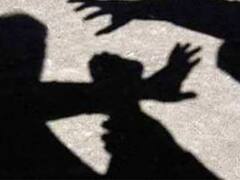 Crime : காதலிக்கும்போது கொடுத்த பரிசுப் பொருட்களை திருப்பிக்கேட்ட காதலன்.. ஆள்வைத்து தாக்கிய இளம்பெண்