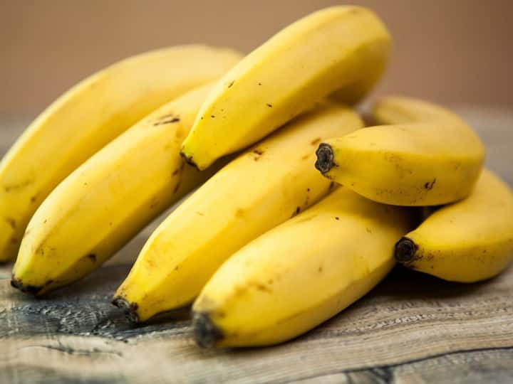 This Is The Reason Why Should Never Eat Bananas For Breakfast Banana: బ్రేక్ ఫాస్ట్ గా అరటి పండు తీసుకుంటున్నారా? అలా చేస్తే ఆరోగ్యానికి హానికరం