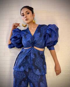 Shehnaaz Gill : पंजाबी कुडी शहनाज गिलचा नवा अवतार; दिसतेय फारच सुंदर!