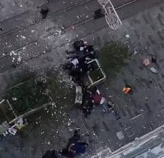 इस्तांबुल में भीड़ भरी सड़क पर अचानक हुआ तेज धमाका, चारों तरफ यूं था तबाही का मंजर, देखें तस्वीरें