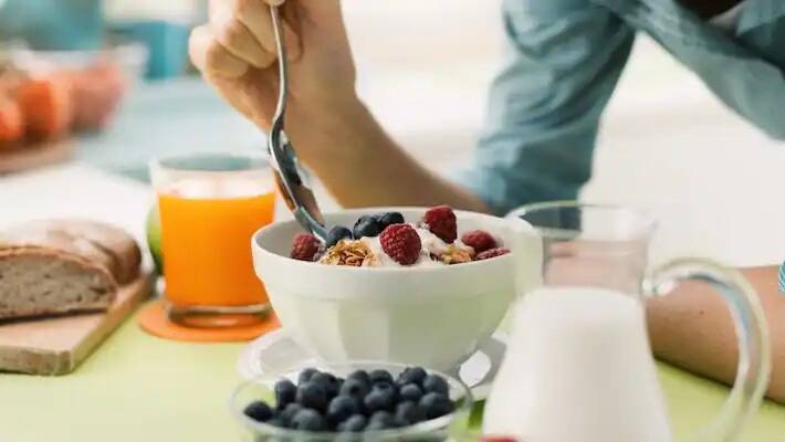 Morning breakfast is very importan these side effects can happen if you skipping Health tips: શું આપ પણ બ્રેકફાસ્ટ કરી રહ્યાં છો સ્કિપ તો સાવધાન, આ છે તેના ખતરનાક સાઇડ ઇફેક્ટ