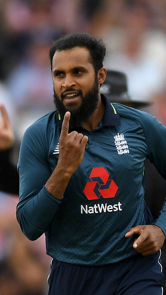 টি-টোয়েন্টিতে ইংল্যান্ড-পাকিস্তান ম্যাচে সর্বোচ্চ উইকেটশিকারীরা