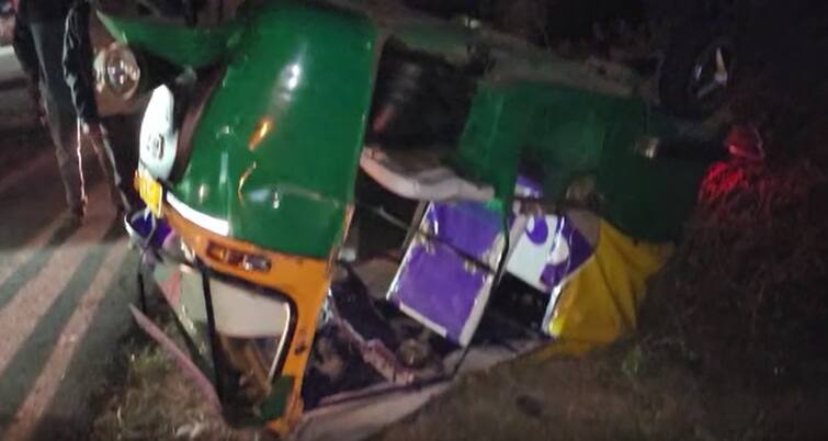 Two women died in an accident between a truck and a rickshaw in Nadiad નડિયાદમાં આઇસર ચાલકે રીક્ષાને ટક્કર મારતા બે મહિલાઓના મોત, ચાર ઇજાગ્રસ્ત