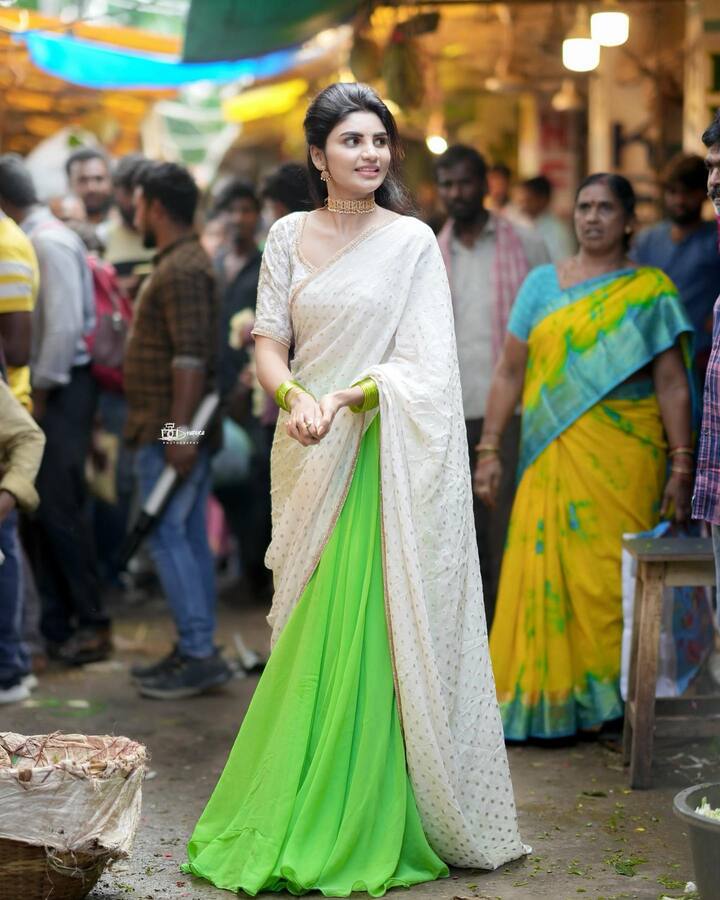 వర్ష పలు సీరియల్స్ లోనూ నటించింది. Photo Credit: Varsha/Instagram