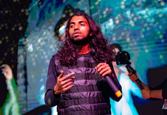 Hustle 2.0 में धमाल मचाने वाले Rapper Gravity की असली कहानी क्या है ? | ENT LIVE