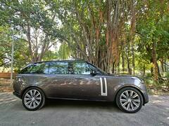 2022 Range Rover Review: Luxury Meets Off-Road Ability